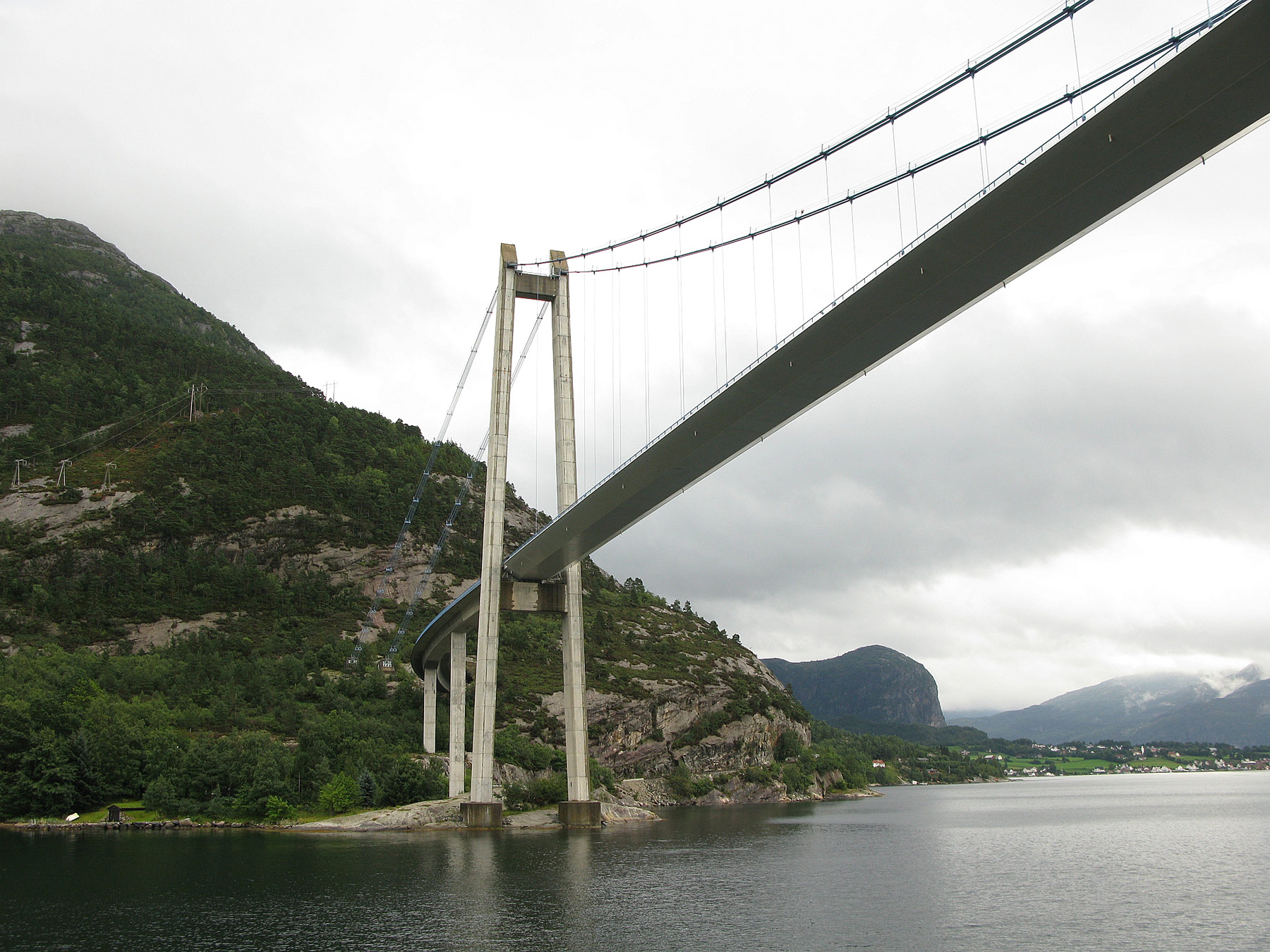 Lysebotn